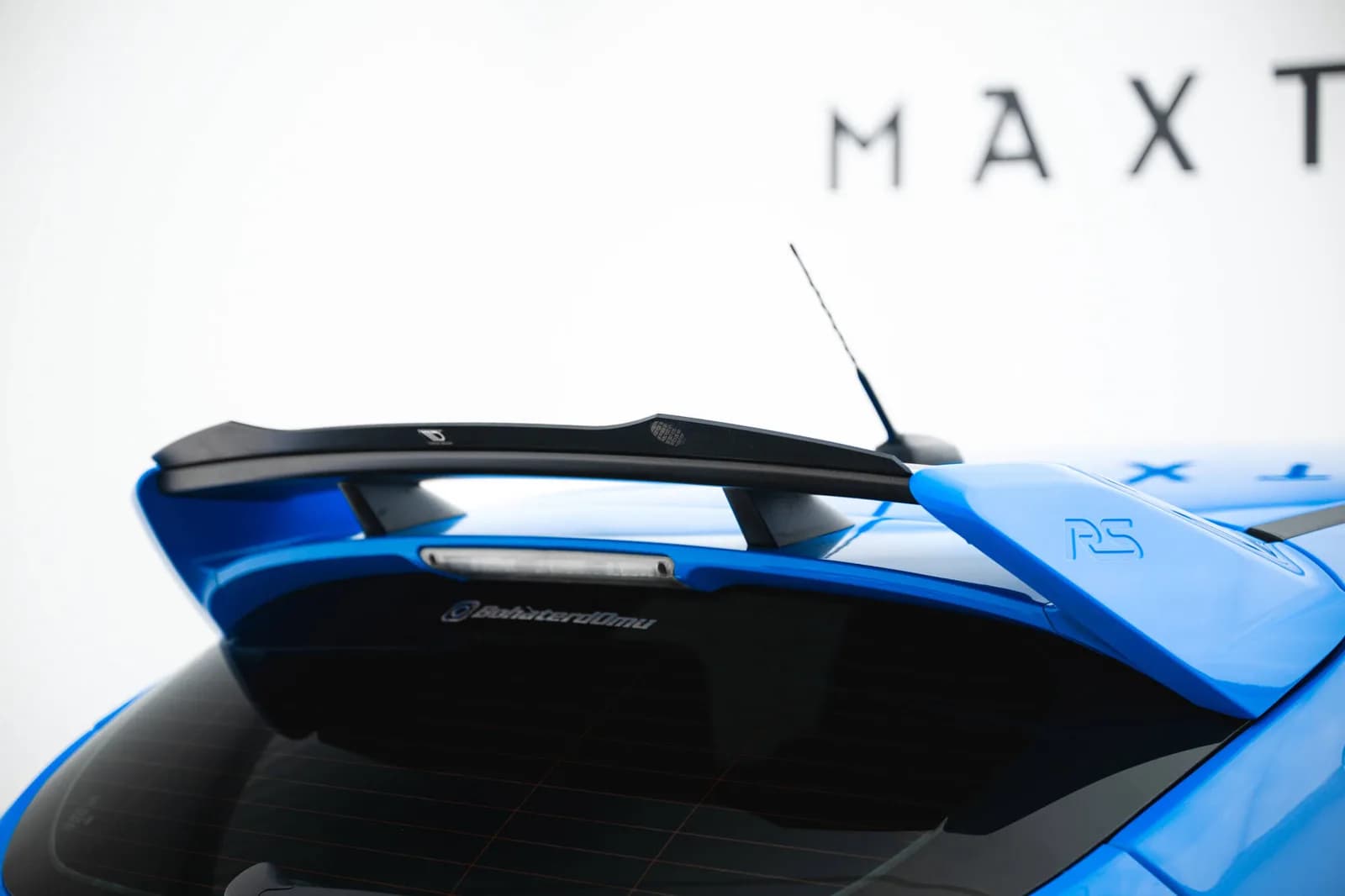 Продовження спойлера Maxton V2 Ford Focus RS MK3 (чорний глянець) - фото My Tuning Lab