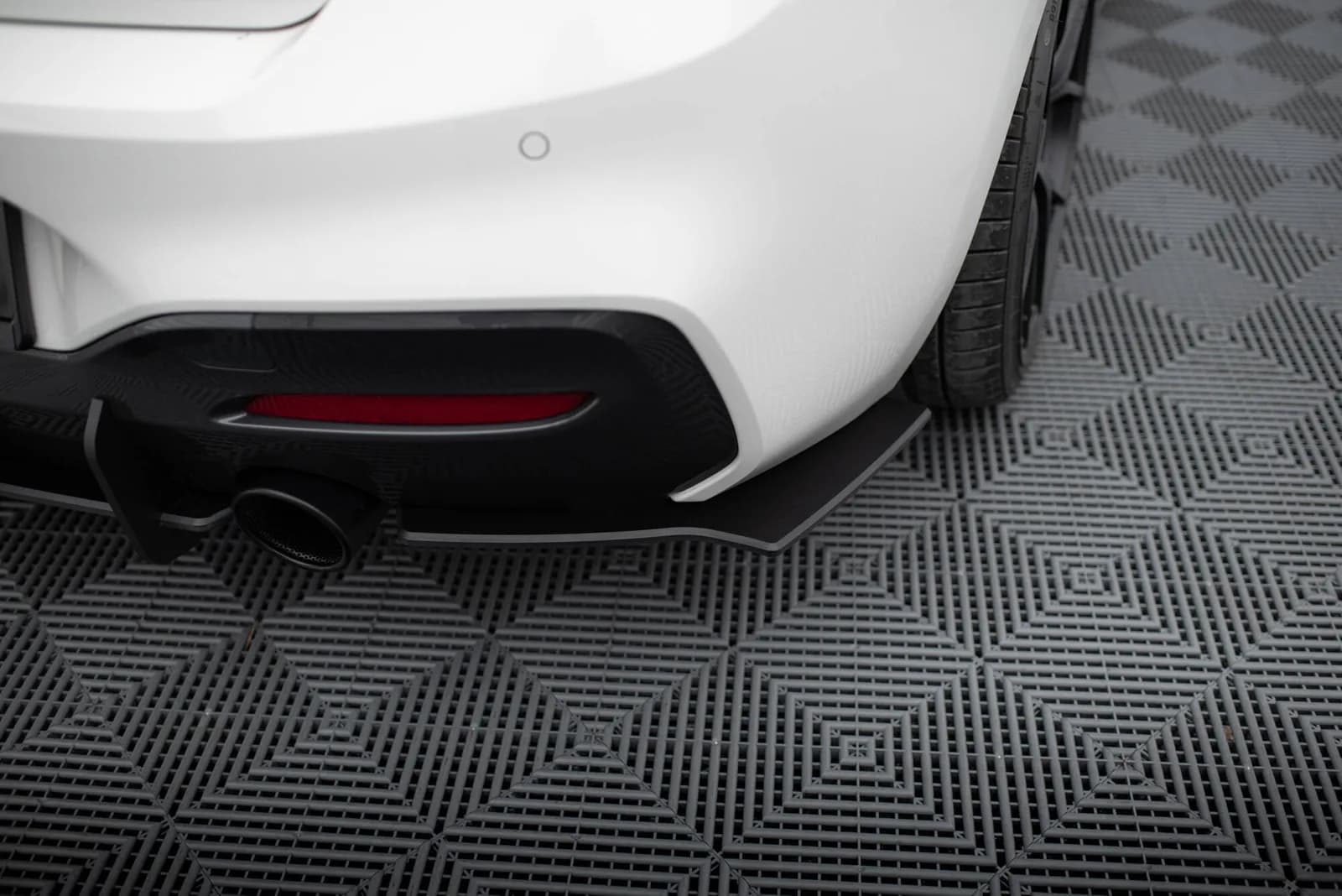 Задні сплітери Boczne Racing Durability V.2 Maxton BMW 1 F20 M140i - фото My Tuning Lab