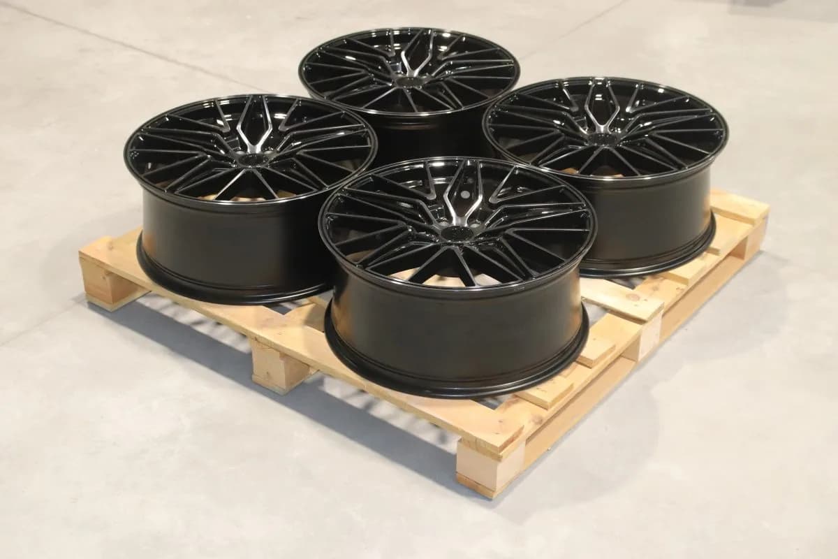 Комплект легкосплавних дисків 21" Japan Racing JR38 21x9 ET35 5x114,3 чорний брашований з Tinted лицьова частина - фото My Tuning Lab