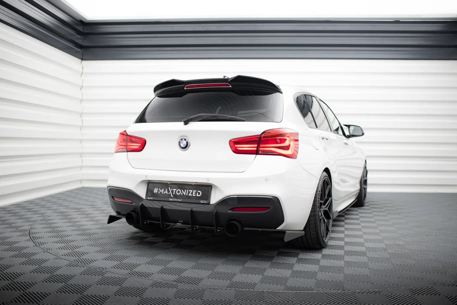 Задній дифузор Maxton V1 BMW 1 F20/F21 M-Power рестайлінг - фото My Tuning Lab