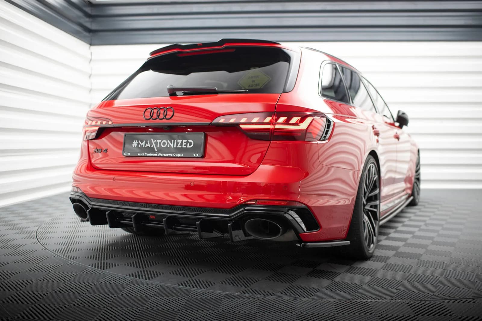 Задня накладка Maxton Audi RS4 B9 / B9 Facelift - фото My Tuning Lab