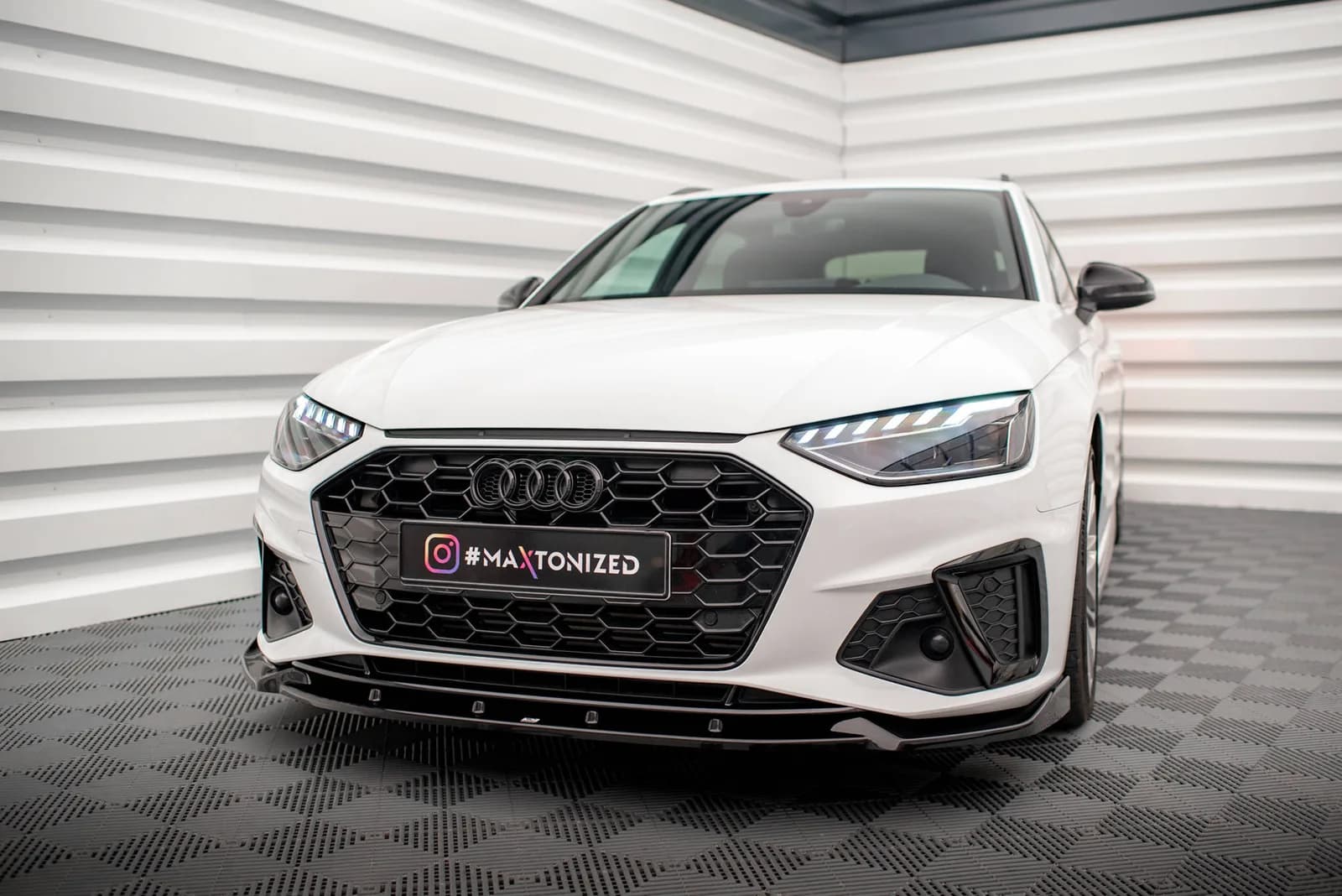 Передній сплітер V.1 Maxton Audi A4 S-Line / S4 B9 Facelift - фото My Tuning Lab