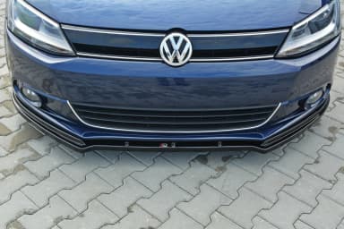Передній сплітер Maxton V1 Volkswagen Jetta MK6 Sedan дорестайлінг (чорний глянець) - фото My Tuning Lab