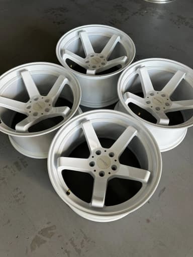 Легкосплавний диск 18" Strom DS-35 18x10,5 ET10 5x114,3 повний глянець білий - Вживаний - фото My Tuning Lab