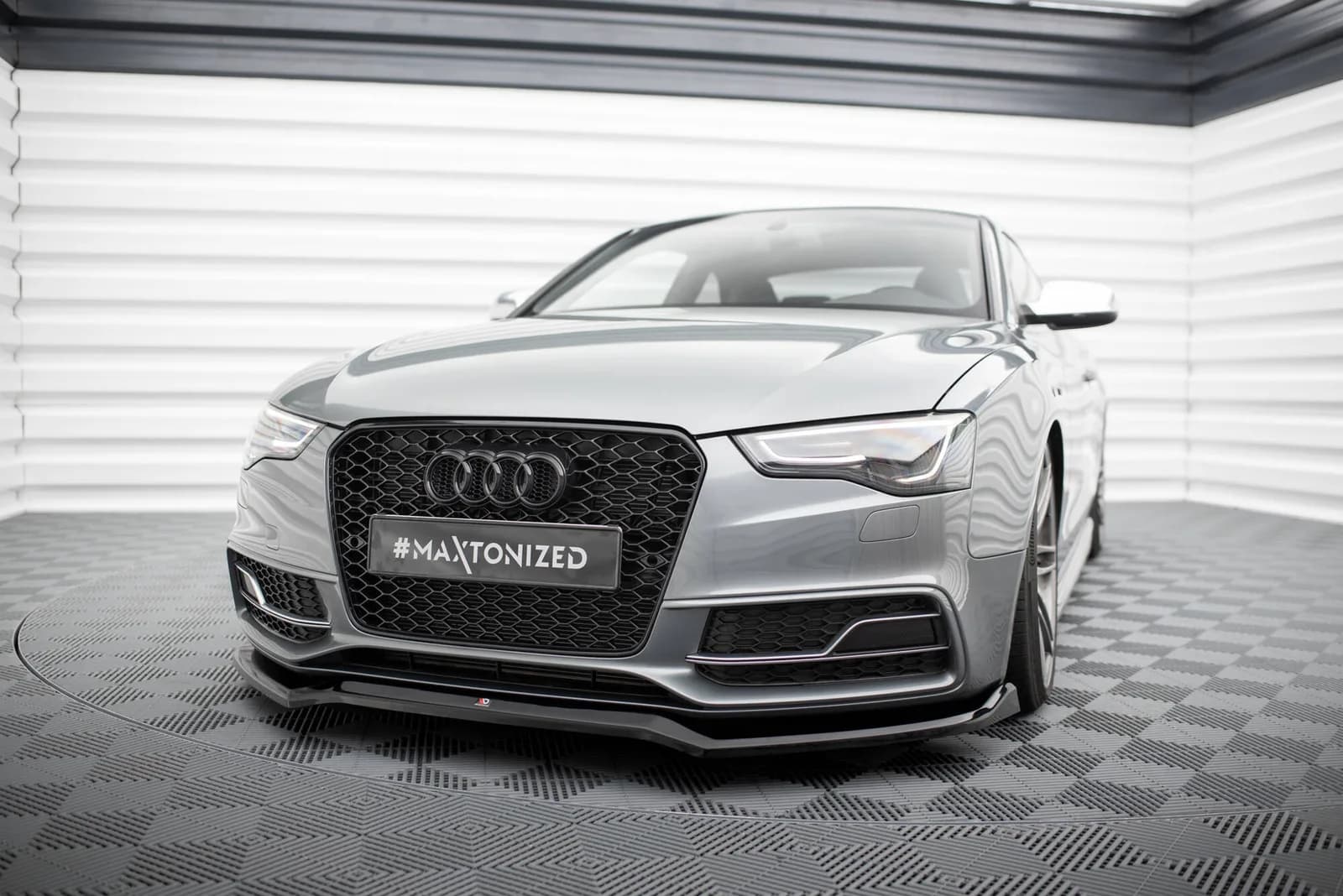 Передній сплітер V.4 Maxton Audi S5 / A5 S-Line 8T Facelift - фото My Tuning Lab