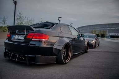 Żaluzja tylnej szyby BMW M3 E92 (чорний глянець) - фото My Tuning Lab