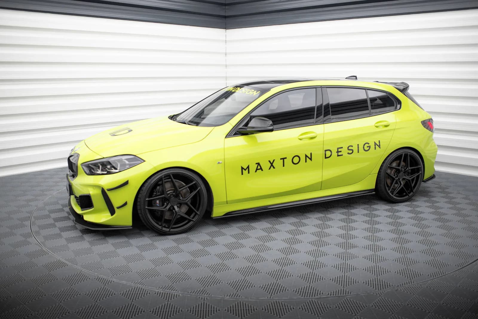 Накладки на пороги Street Pro Maxton BMW 1 M-пакет / M135i / 128ti F40 - фото My Tuning Lab