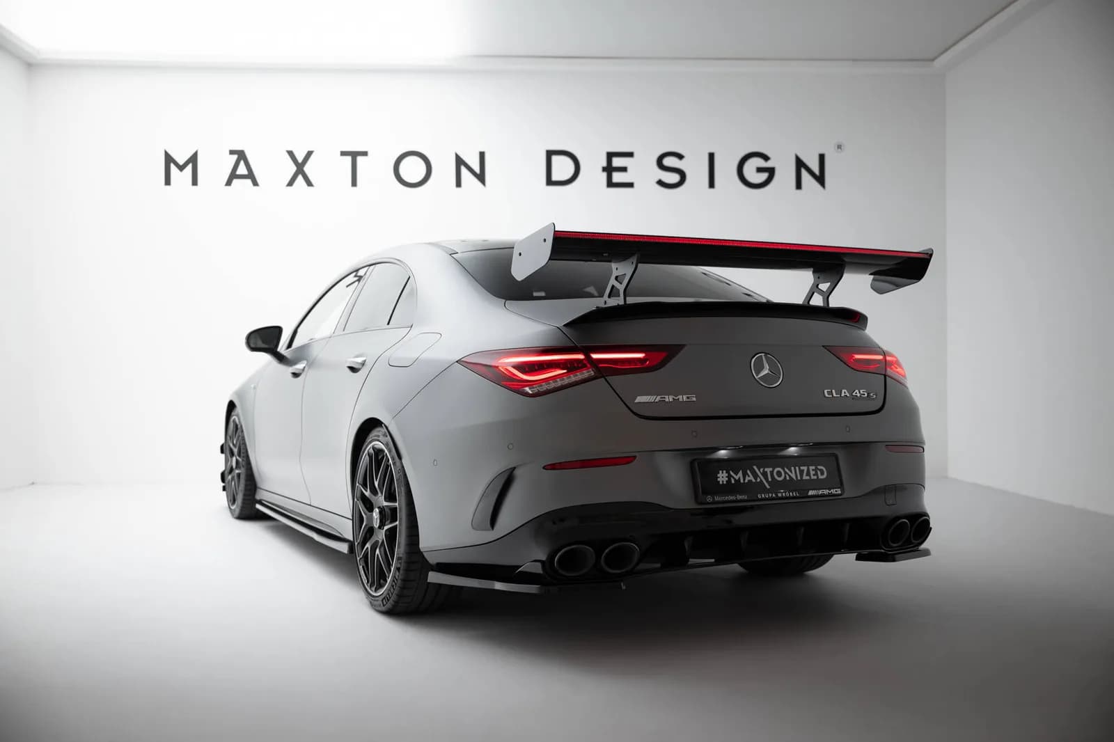 Karbonowy Spoiler Z Wewnętrznymi Wspornikami + LED Maxton Mercedes-Benz CLA Coupe C118 / C118 Facelift - фото My Tuning Lab