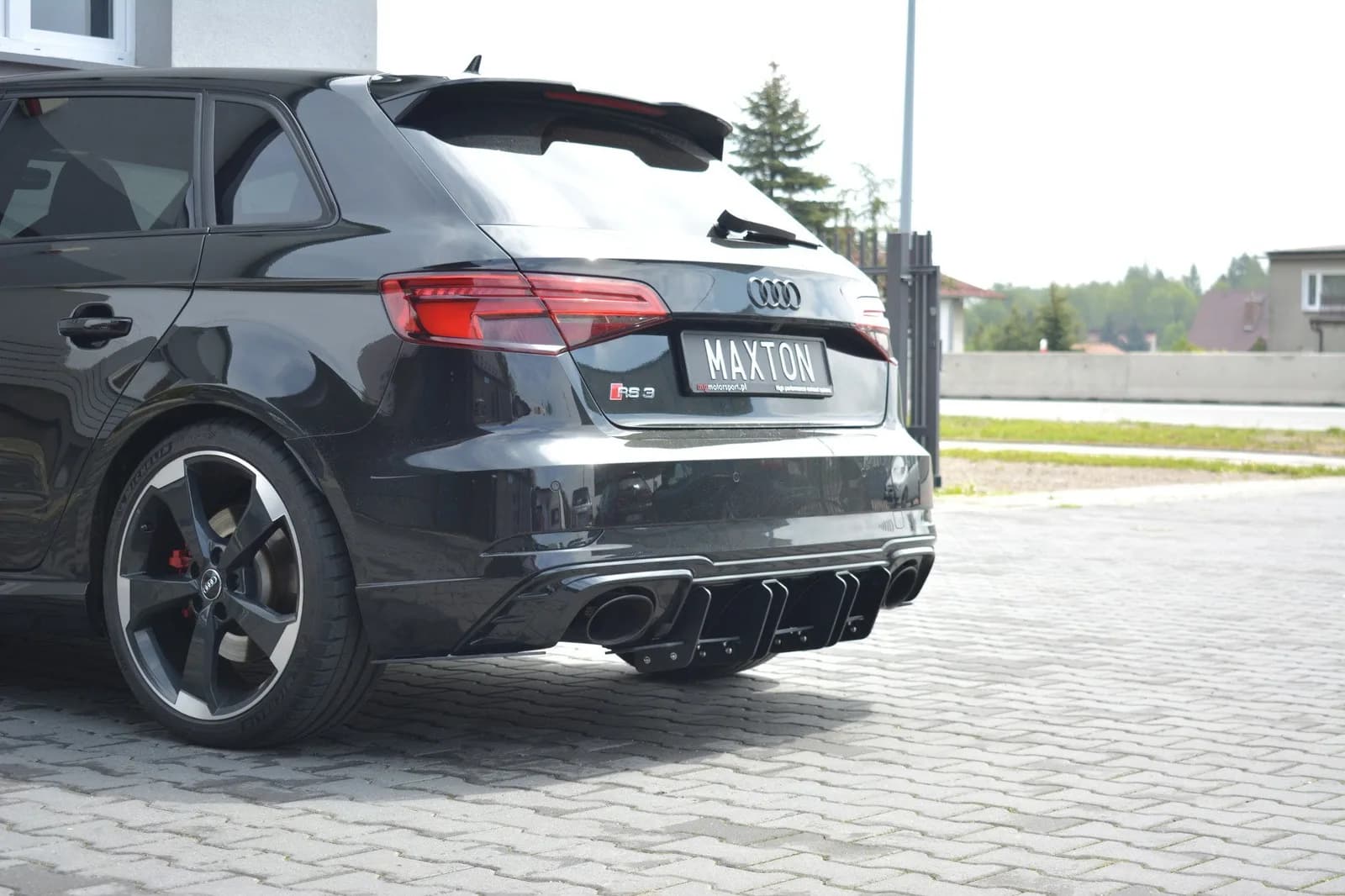 Задній дифузор V.2 Maxton Audi RS3 8V FL Sportback - фото My Tuning Lab