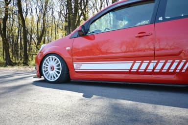 Накладки на пороги Maxton Ford Fiesta ST MK6 (чорний глянець) - фото My Tuning Lab