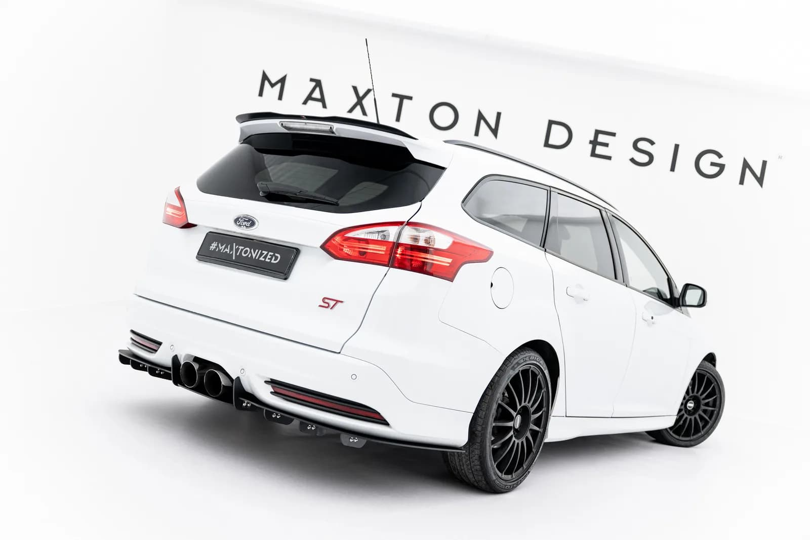 Задній дифузор Maxton Ford Focus ST MK3 Kombi - фото My Tuning Lab