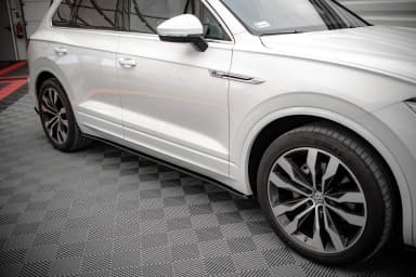 Накладки на пороги Maxton Volkswagen Touareg R-line Mk3 - фото My Tuning Lab