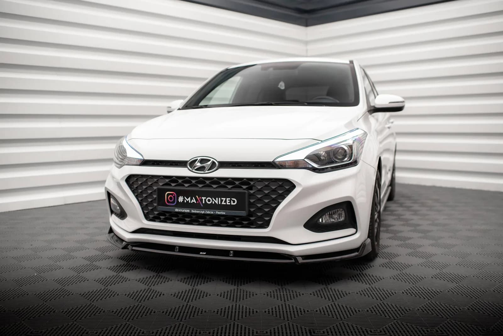 Передній сплітер V.2 Maxton Hyundai I20 Mk2 Facelift - фото My Tuning Lab