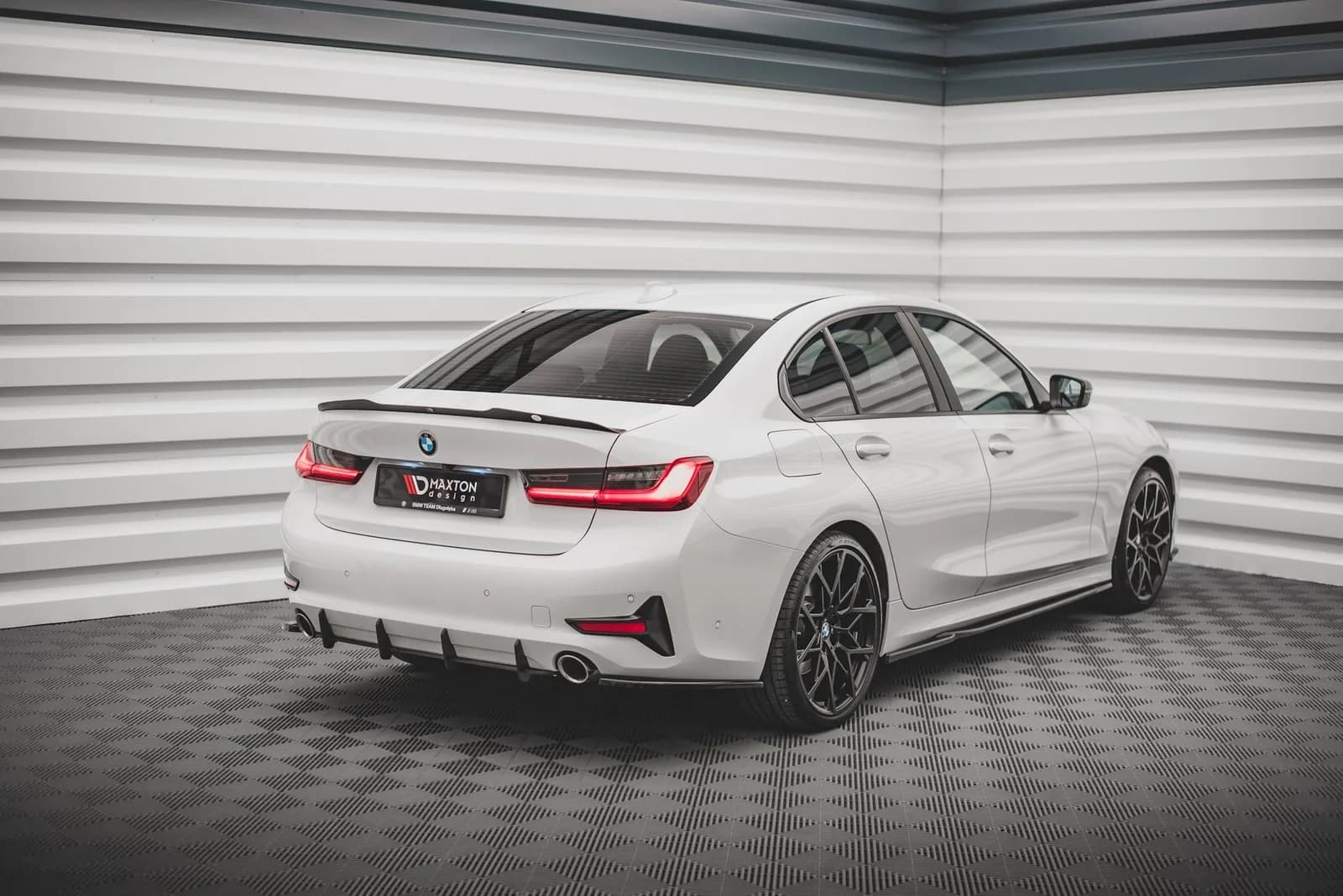 Задній дифузор Street Pro Maxton BMW 3 Sedan G20 - фото My Tuning Lab