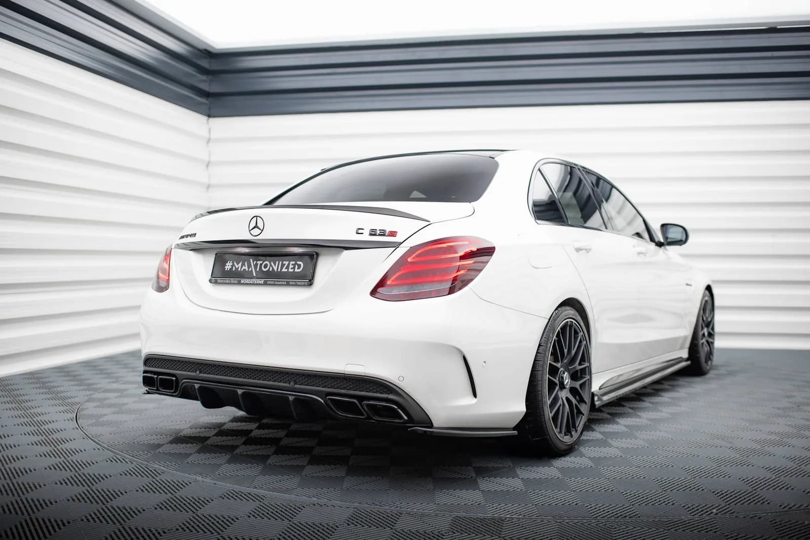 Задня накладка Mercedes C-Class Sedan / Estate W205 / S205 63AMG - фото My Tuning Lab