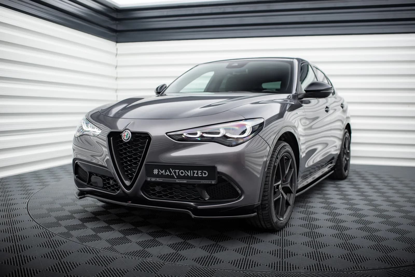 Передній сплітер V.1 Maxton Alfa Romeo Stelvio Mk1 - фото My Tuning Lab