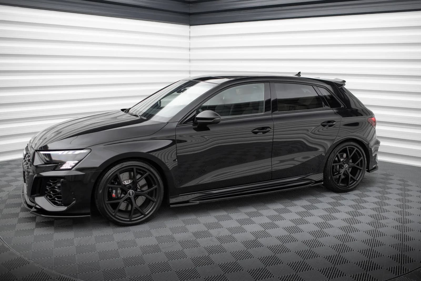 Комплект сплітерів Maxton Audi RS3 Sportback 8Y - фото My Tuning Lab