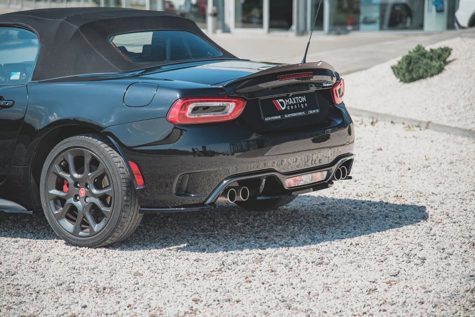 Задні сплітери Boczne Maxton Abarth 124 Spider - фото My Tuning Lab