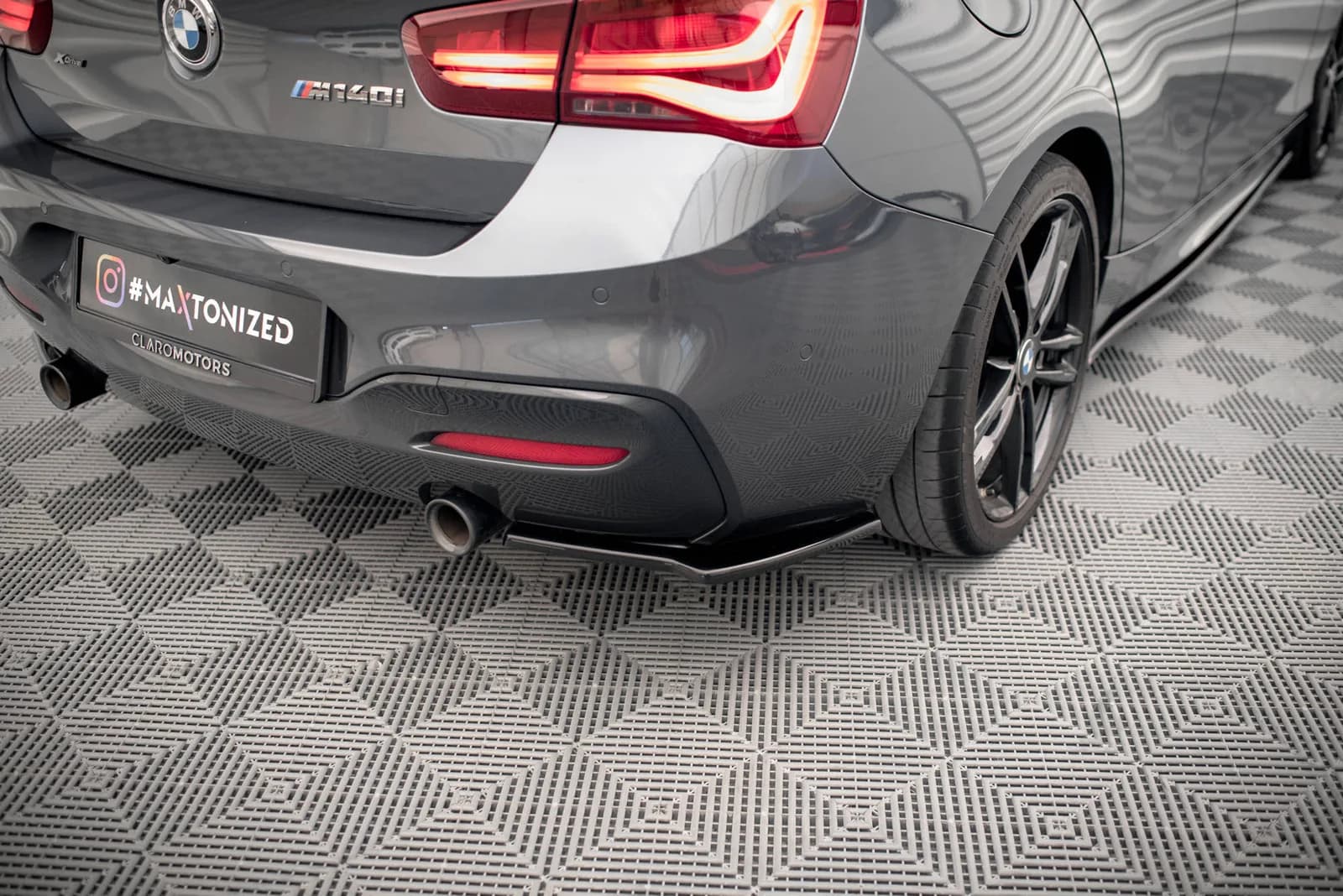 Задні сплітери boczne Maxton V2 BMW 1 F20/F21 M-Power рестайлінг (чорний глянець) - фото My Tuning Lab