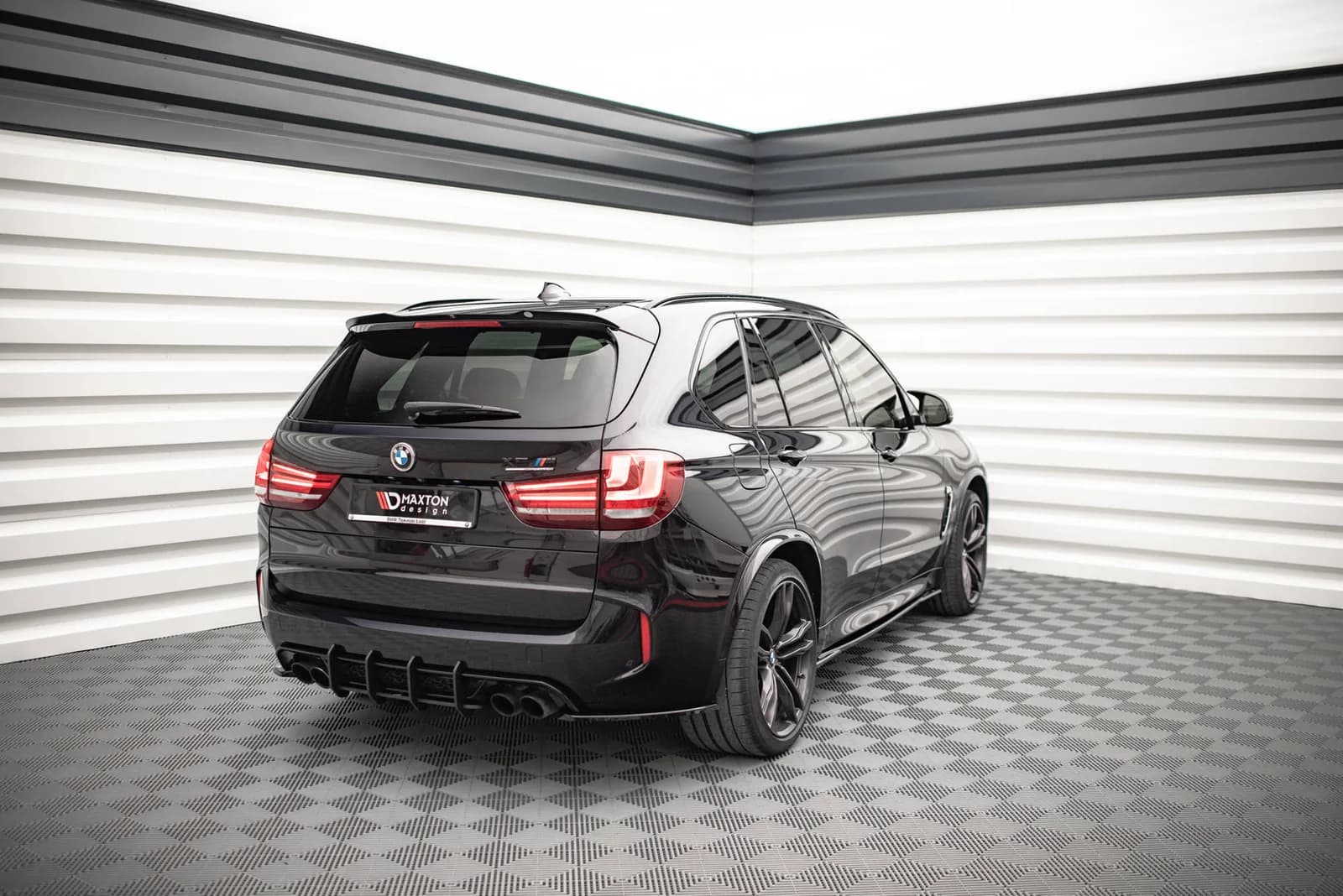 Задній дифузор Street Pro Maxton BMW X5 M F15 - фото My Tuning Lab