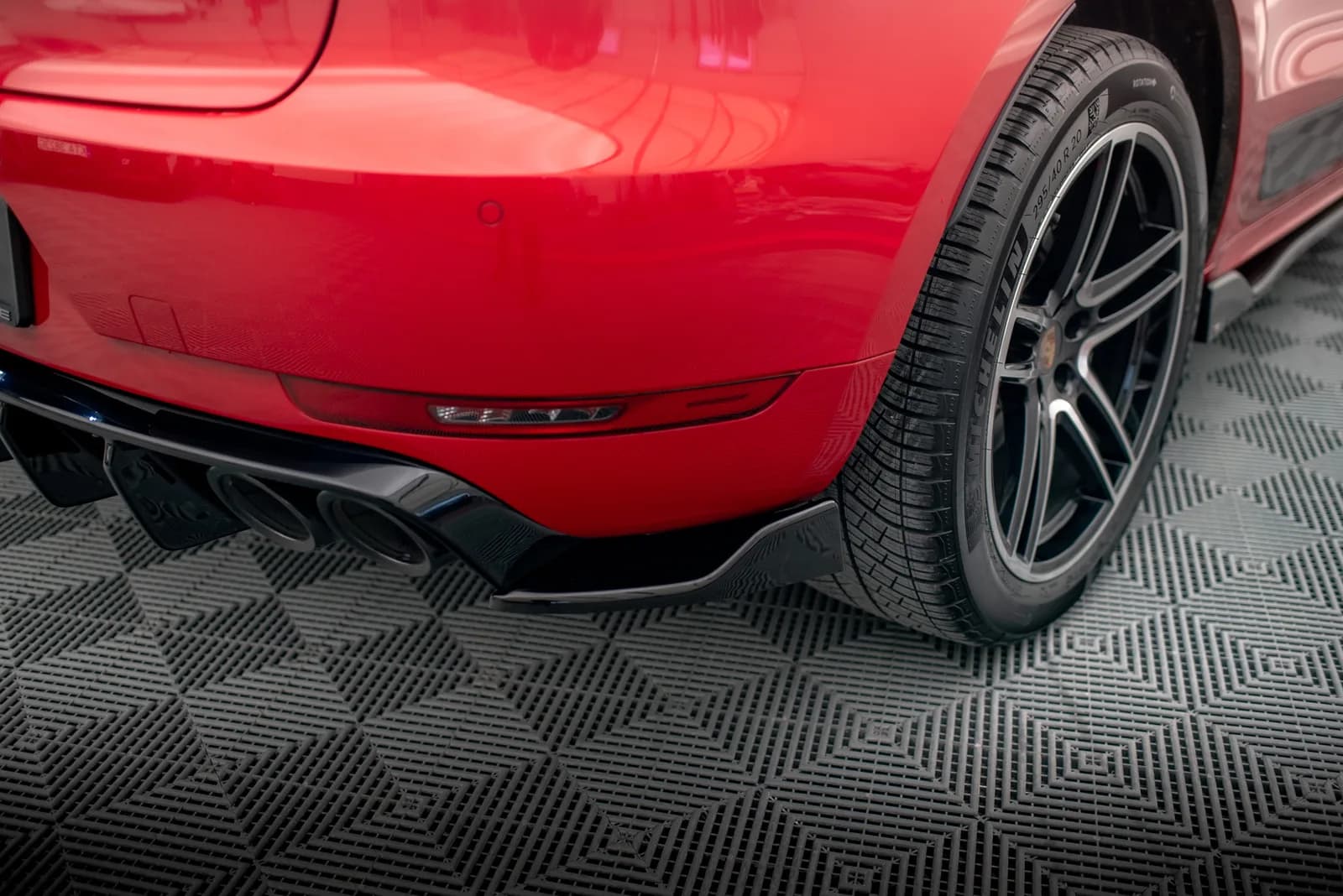 Задні сплітери Boczne V.2 Maxton Porsche Macan Mk1 / GTS Mk1 / Sport Design Mk1 Facelift - фото My Tuning Lab