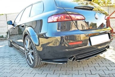 Задні сплітери boczne Maxton Alfa Romeo 159 (чорний глянець) - фото My Tuning Lab