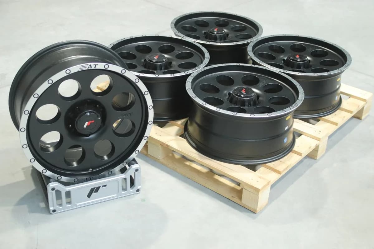 Комплект легкосплавних дисків 20" Japan Racing 5x JRX4 20x9 ET20 6x139,7 матовий чорний з фрезерований кант - фото My Tuning Lab