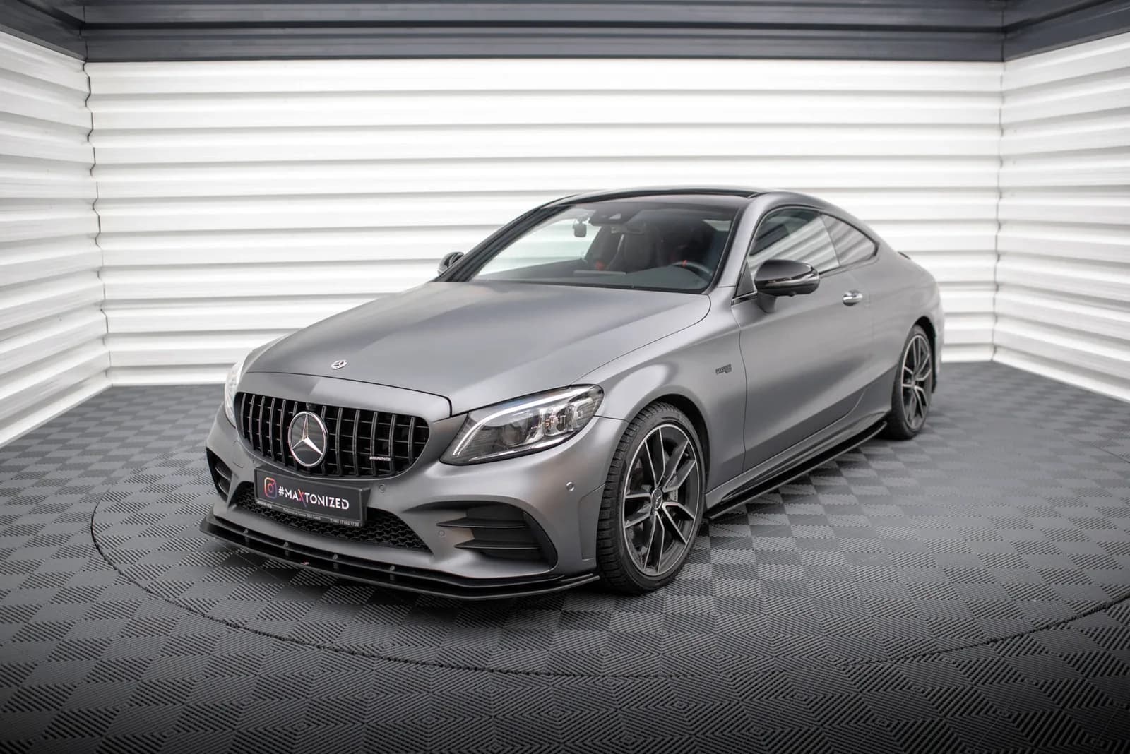 Накладки на пороги Street Pro Maxton Mercedes-AMG C43 Coupe / Cabrio C205 Facelift / A205 Facelift - фото My Tuning Lab