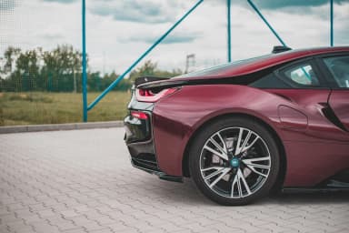 Задній сплітер środkowy Maxton BMW i8 (чорний глянець) - фото My Tuning Lab