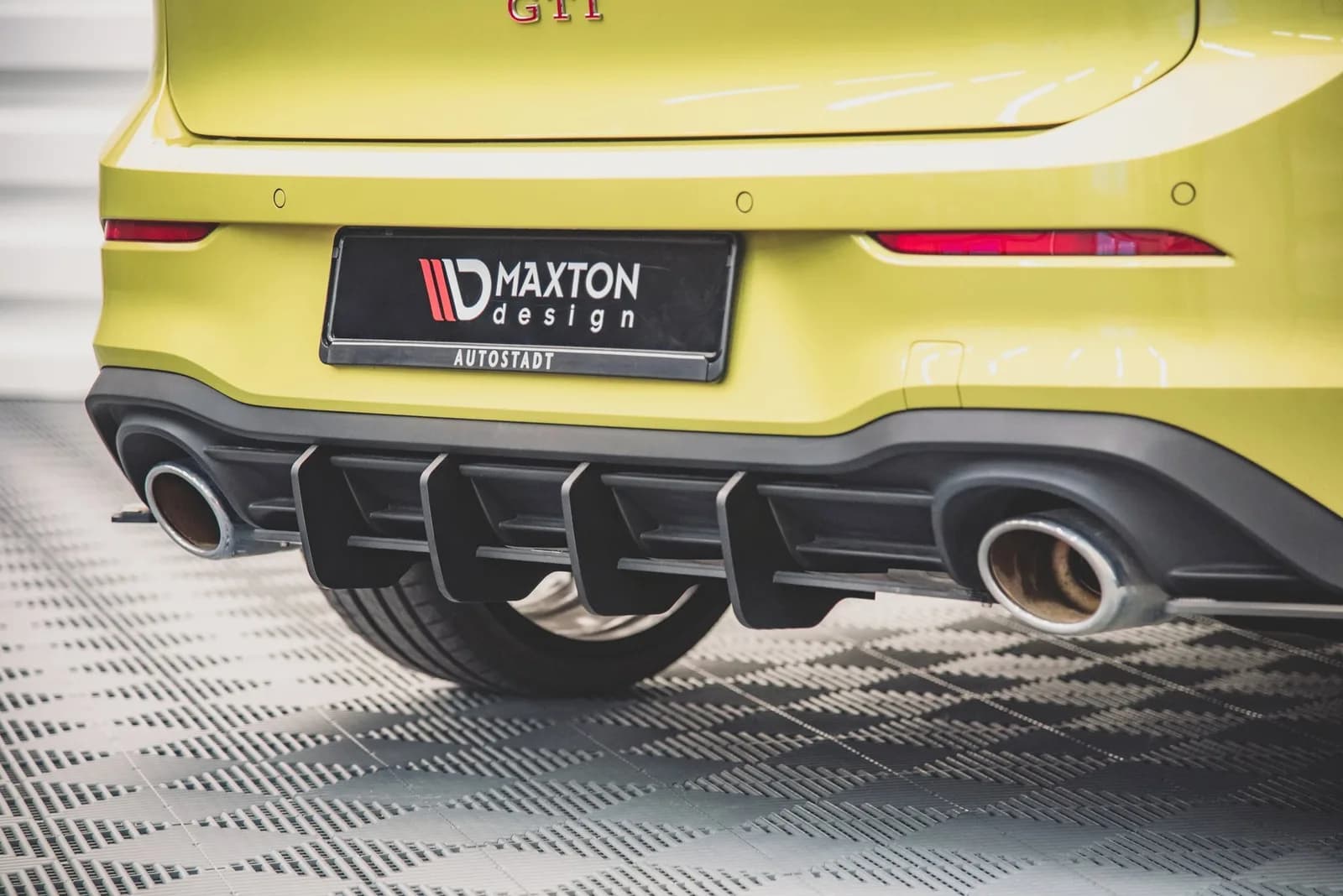 Задній дифузор Racing Durability V.1 Maxton Volkswagen Golf 8 GTI Clubsport - фото My Tuning Lab