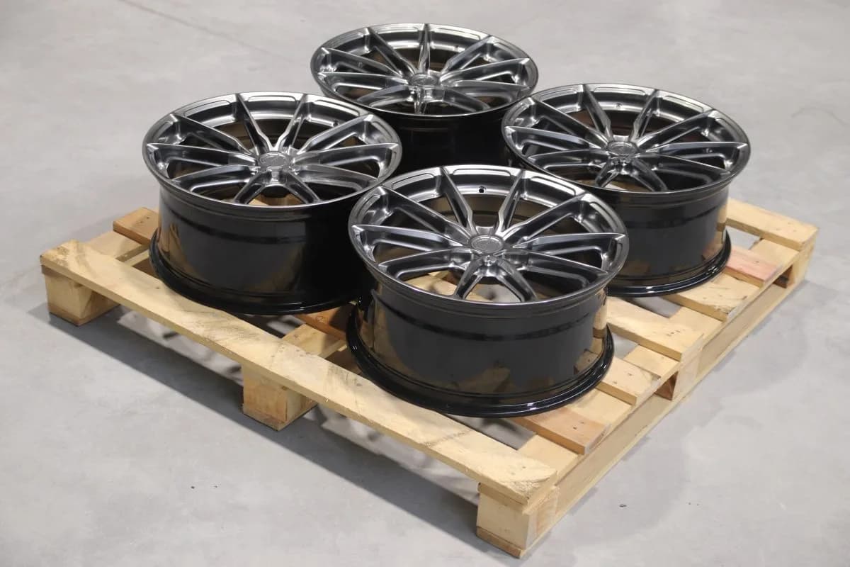 Комплект легкосплавних дисків 19" Japan Racing JR37 19x8,5 ET43 5x120 насичений чорний - фото My Tuning Lab