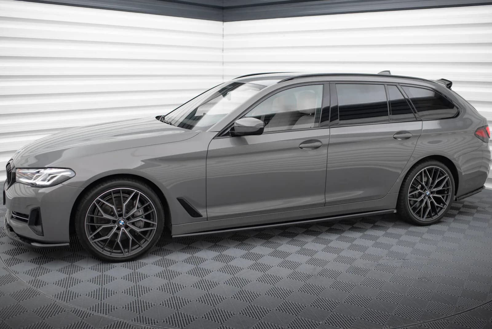 Комплект сплітерів Maxton BMW 5 Touring G31 - фото My Tuning Lab