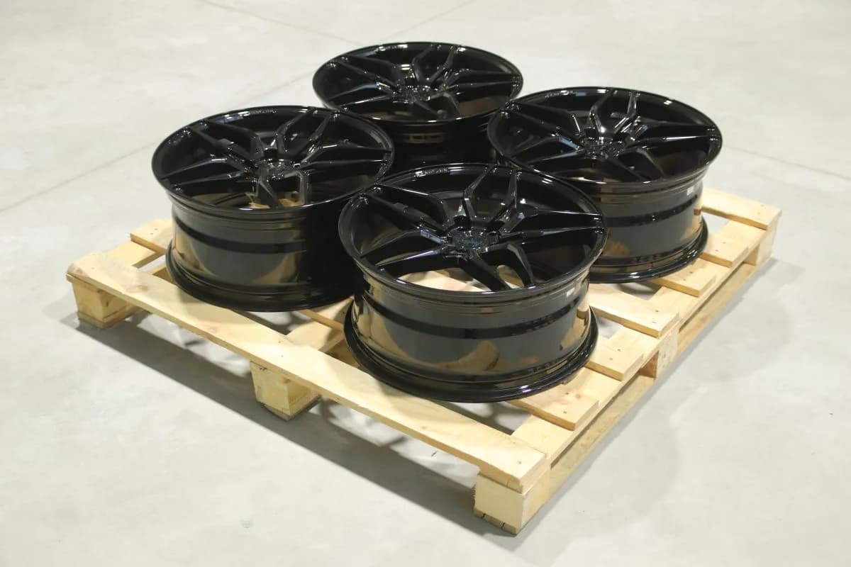 Комплект легкосплавних дисків 19" Concaver CVR3 19x8,5 ET35 5x114,3 платиновий чорний - фото My Tuning Lab