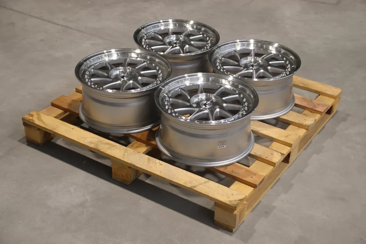 Комплект легкосплавних дисків 17" Japan Racing JR26 17x8 ET30 5x112 срібний з фрезерованою лицьовою частиною - фото My Tuning Lab