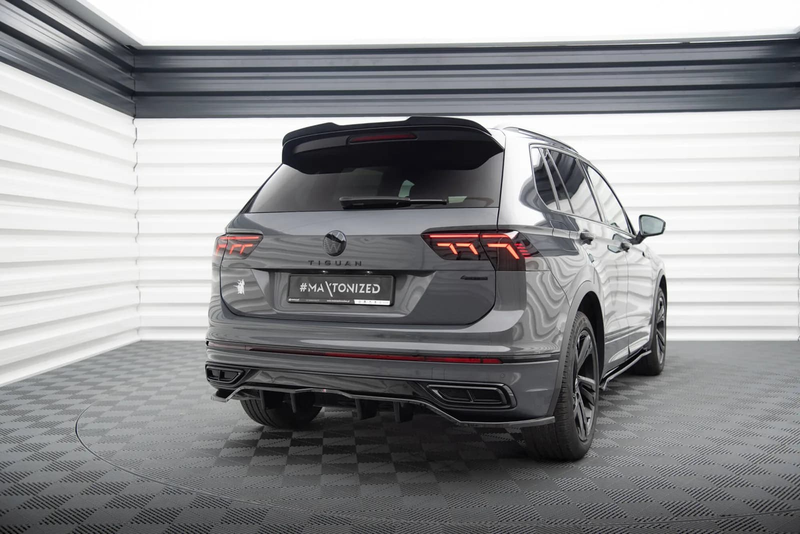 Задній сплітер (Z Dyfuzorem) Maxton Volkswagen Tiguan R-Line Mk2 Facelift - фото My Tuning Lab