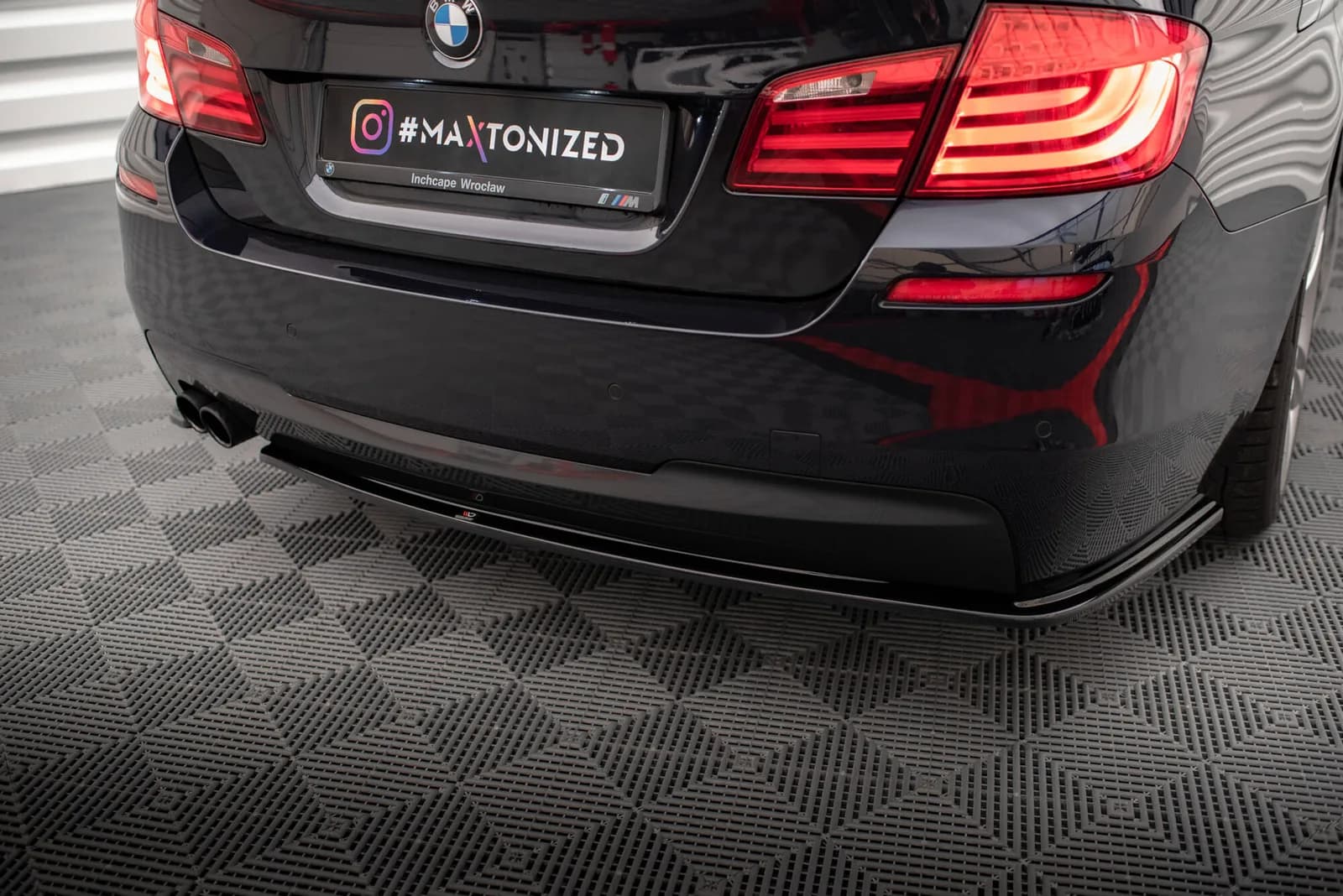 Задній сплітер Maxton BMW 5 F10 M-пакет (чорний глянець) - фото My Tuning Lab