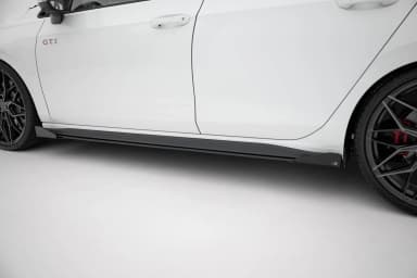 Накладки на пороги Street Pro+Flapsy Maxton Volkswagen Golf GTI / GTE / GTI Clubsport / GTD / R-Line Mk8 / Mk8 Facelift - фото My Tuning Lab