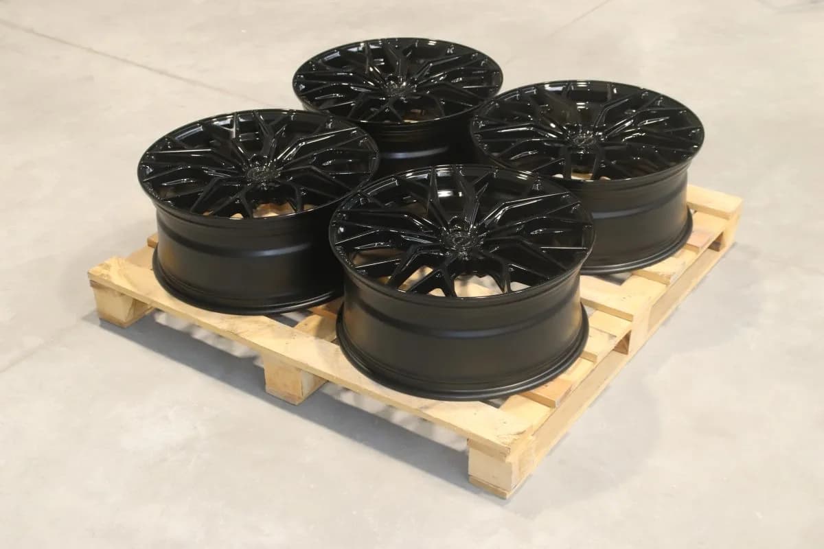 Комплект легкосплавних дисків 21" Concaver CVR1 21x9 ET40 5x114,3 глянцевий чорний - фото My Tuning Lab