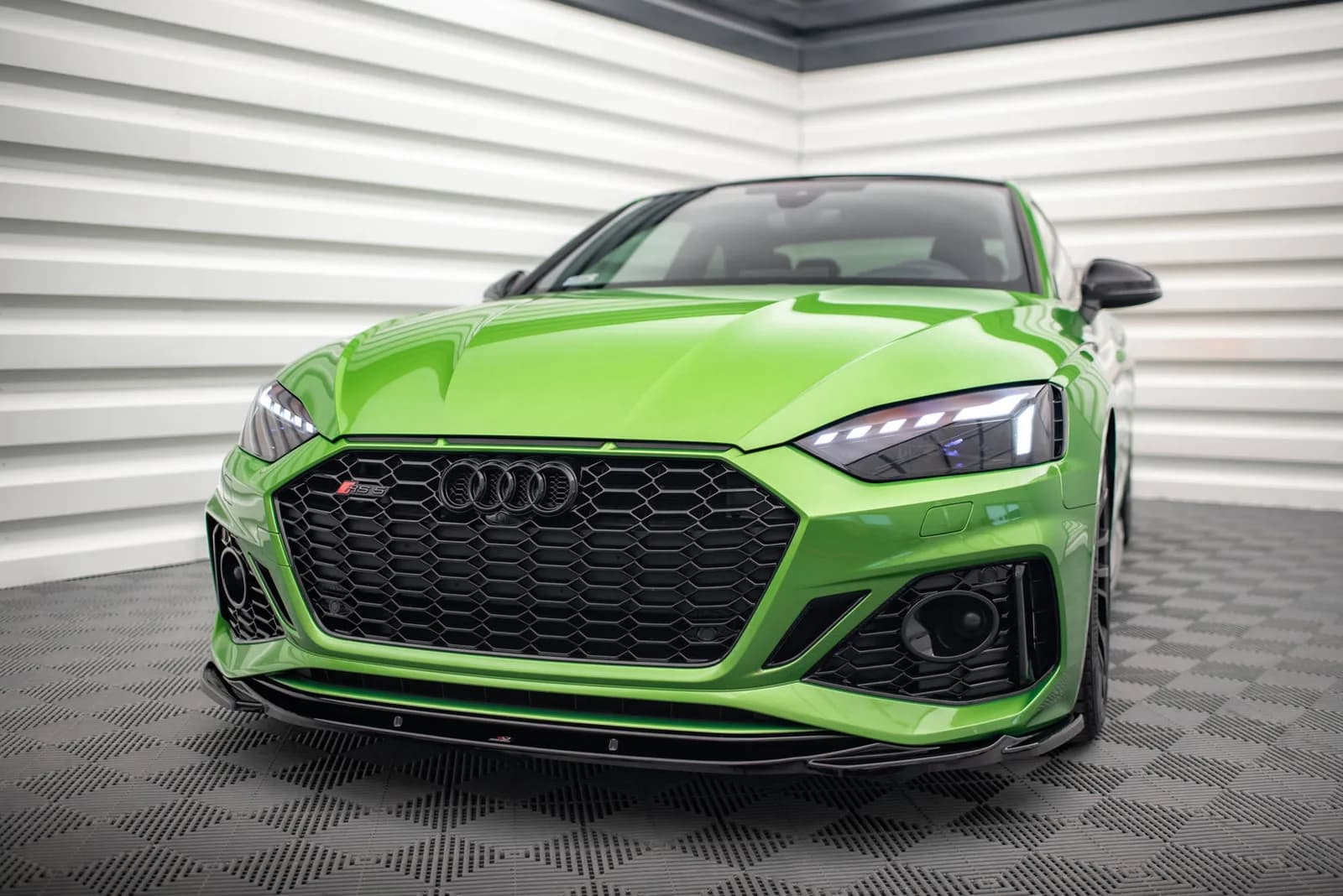 Передній сплітер V.3 Maxton Audi RS5 F5 Facelift - фото My Tuning Lab