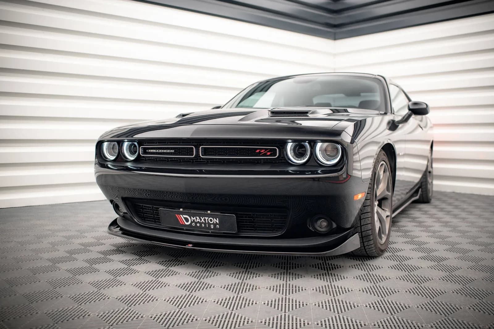 Передній сплітер Maxton Dodge Challenger RT Mk3 Facelift - фото My Tuning Lab