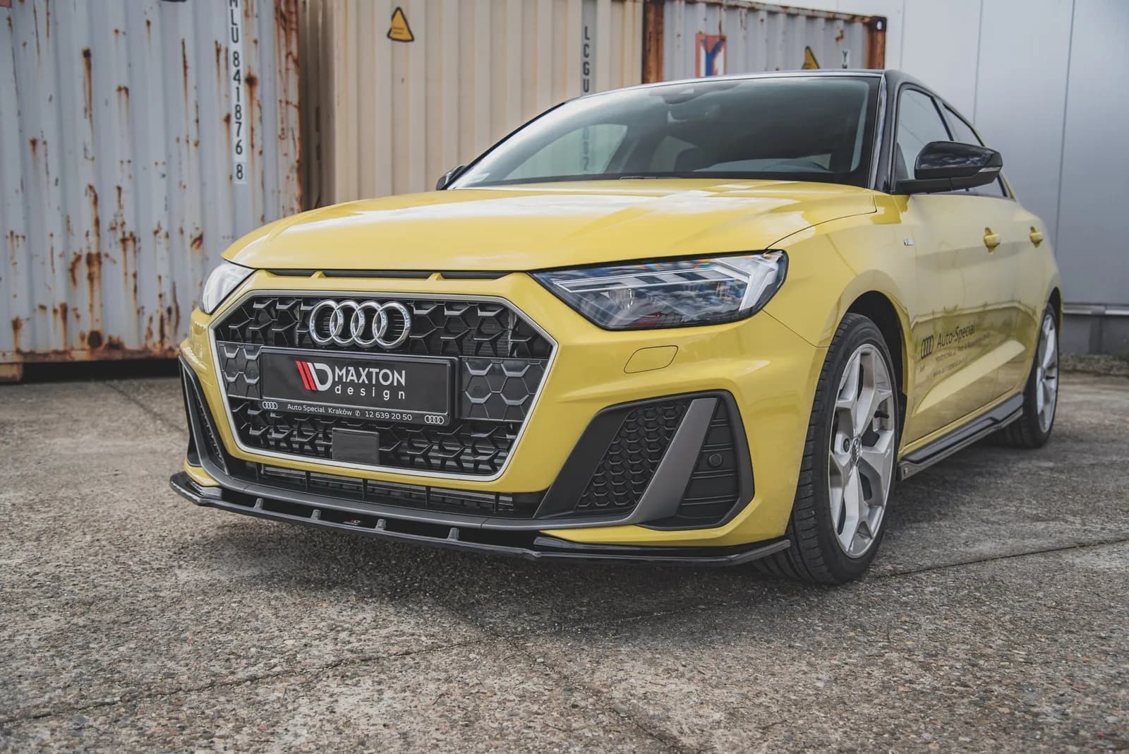 Передній сплітер Maxton V1 Audi A1 S-Line GB (чорний глянець) - фото My Tuning Lab