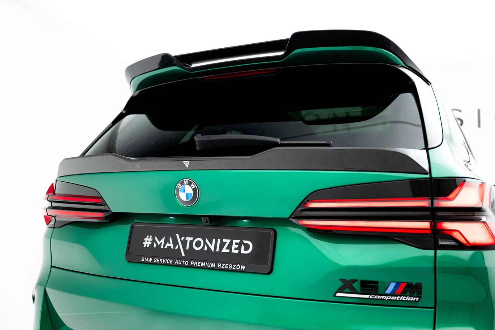 Karbonowy Spoiler Tylnej Klapy (Dolny) Prepreg Maxton BMW X5 M / X5 M-пакет F95 / F95 Facelift / G05 / G05 Facelift - фото My Tuning Lab