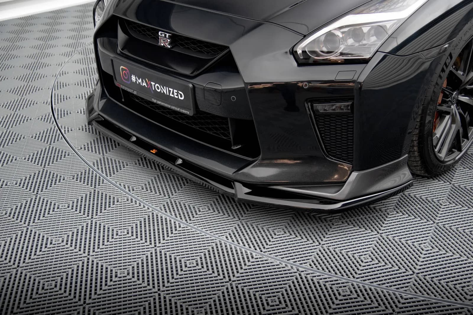 Передній сплітер V.2 Maxton Nissan GTR R35 Facelift - фото My Tuning Lab