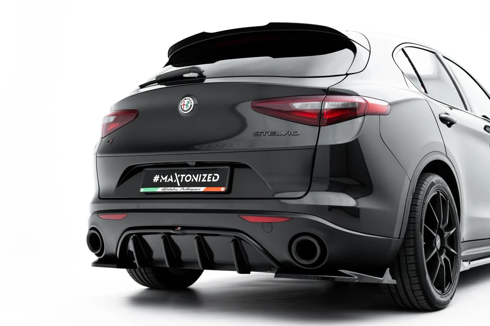 Дифузор Maxton Design Задня накладка ALFA ROMEO STELVIO - фото My Tuning Lab