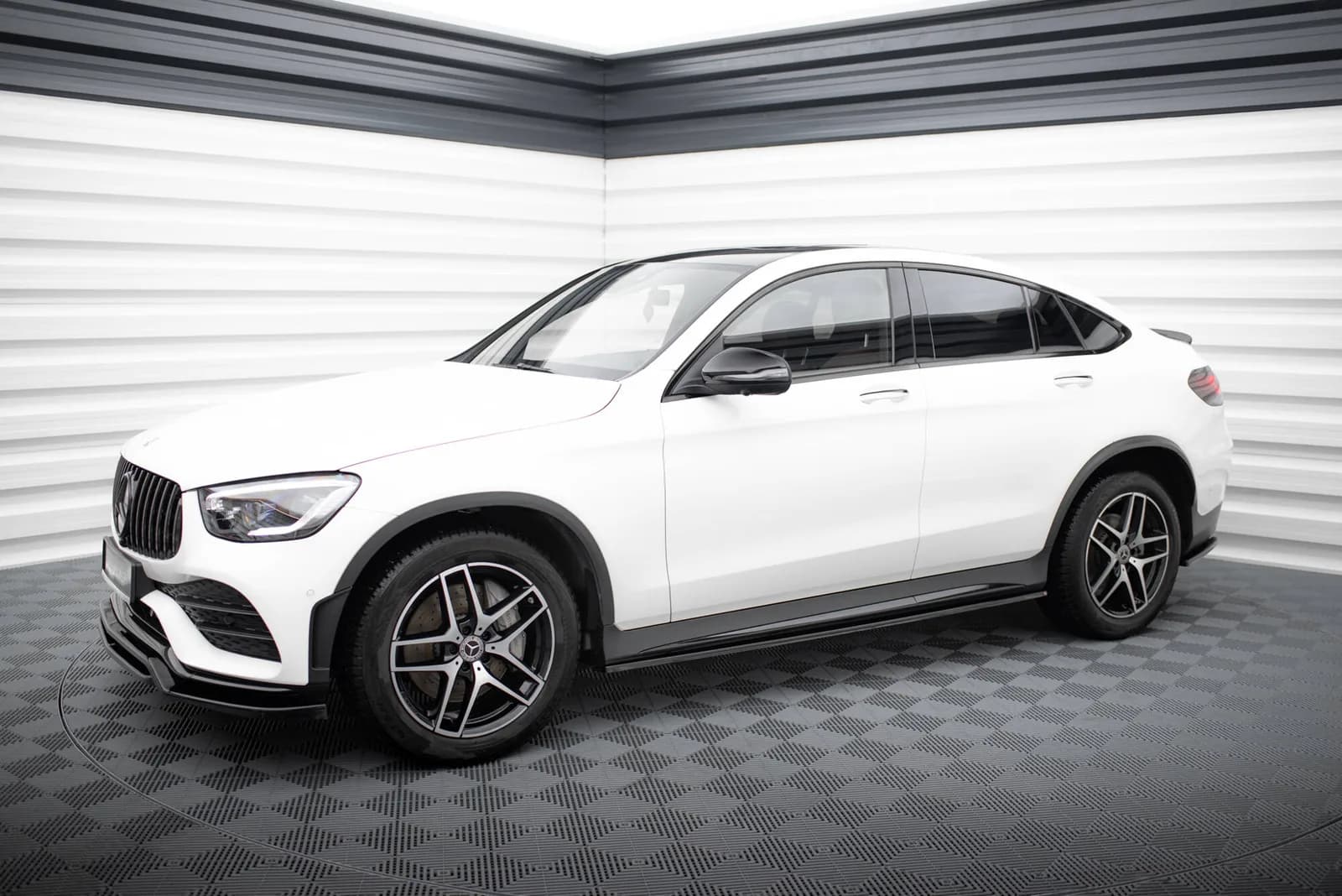 Накладки на пороги V.3 Maxton Mercedes-Benz GLC Coupe AMG-Line C253 - фото My Tuning Lab