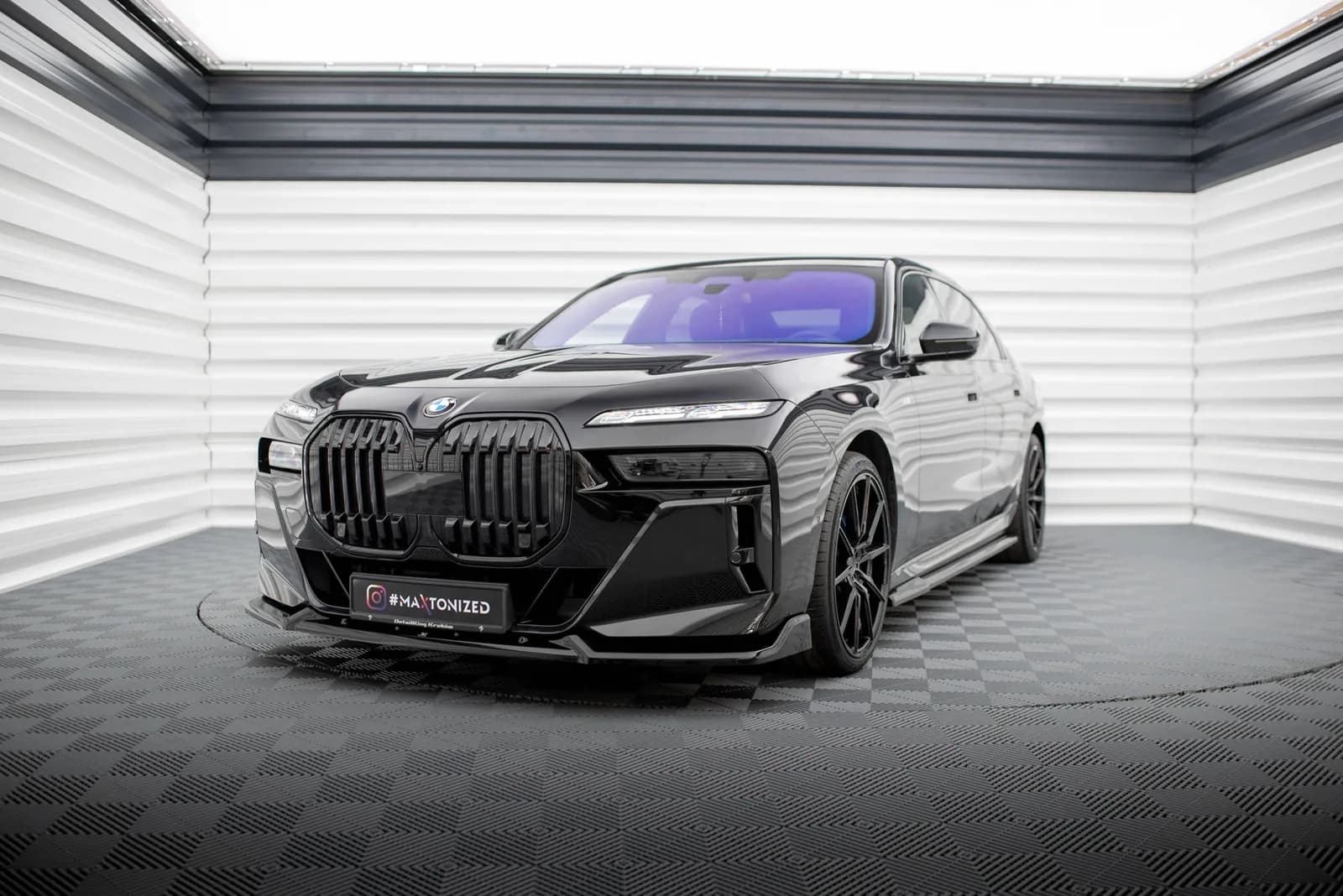 Передній сплітер V.2 Maxton BMW 7 M-пакет / M760e / i7 M-пакет G70 - фото My Tuning Lab