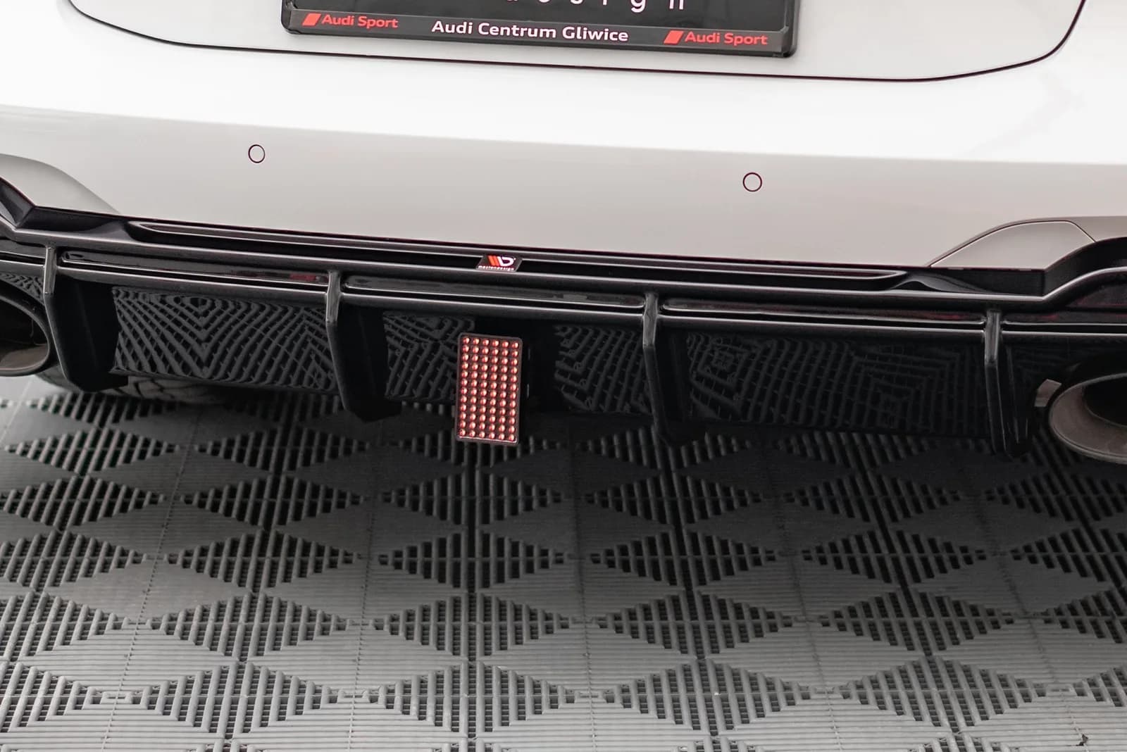 LED-світло Stop Maxton Audi RS7 C8 / RS6 C8 / C8 Facelift - фото My Tuning Lab