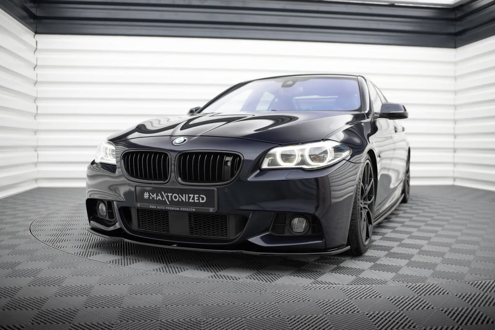 Передній сплітер Maxton V2 BMW 5 F10/F11 M-пакет (чорний глянець) - фото My Tuning Lab
