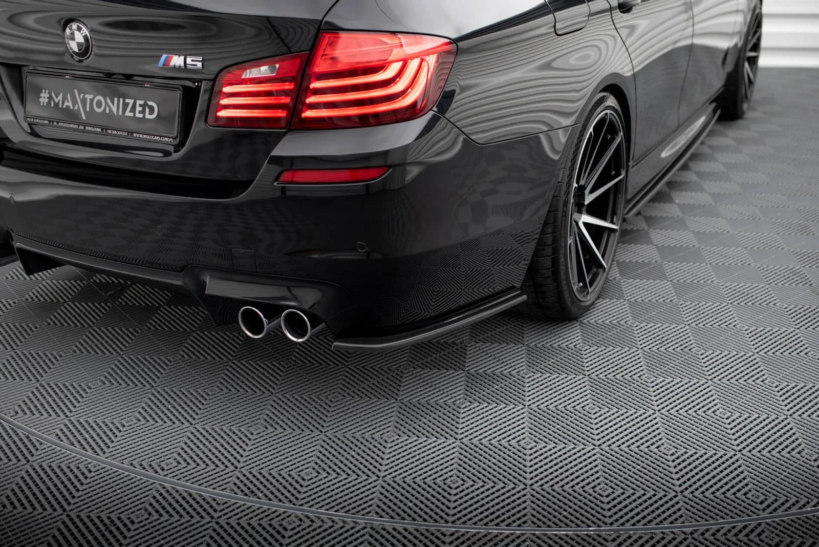 Задні сплітери boczne Maxton BMW M5 F10 (чорний глянець) - фото My Tuning Lab