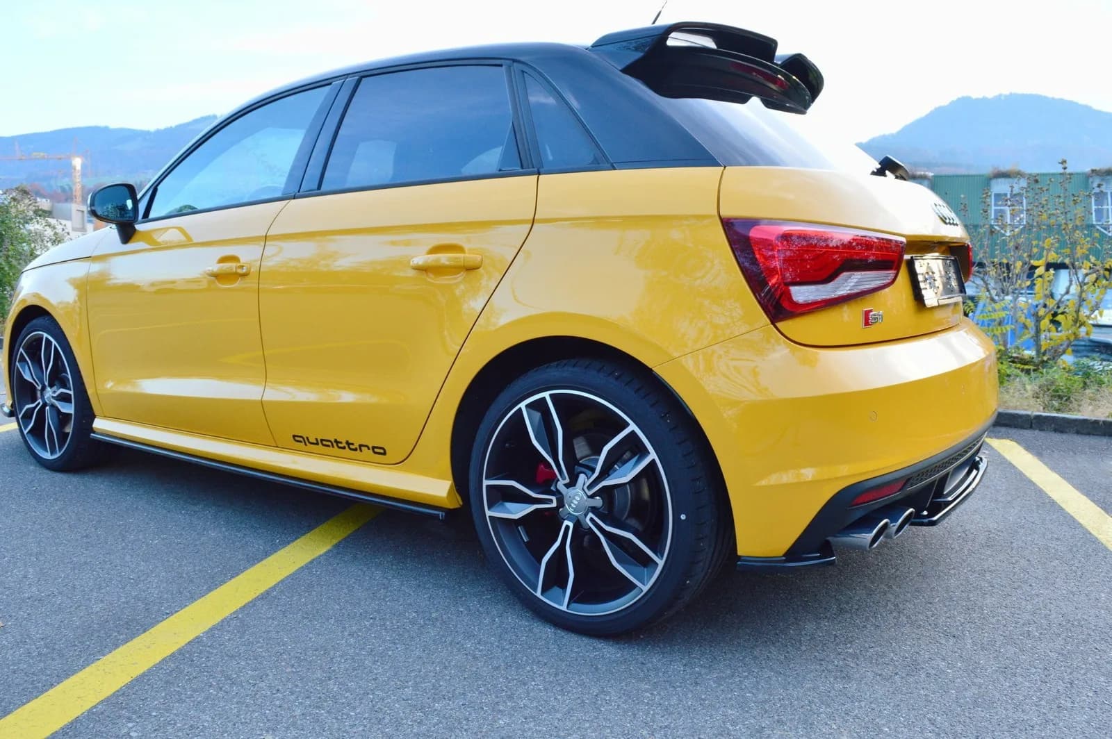 Накладки на пороги Maxton Audi S1 8X (чорний глянець) - фото My Tuning Lab